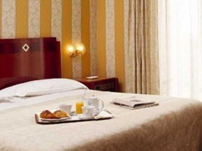 Jr Bocconi Hotel Milán